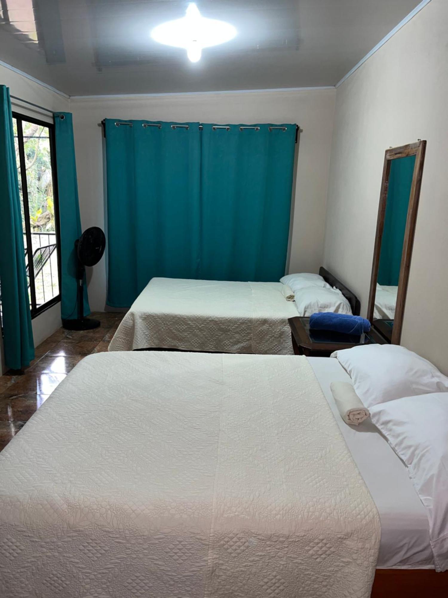 Casa Escondida Apartments Manuel Antonio Eksteriør billede