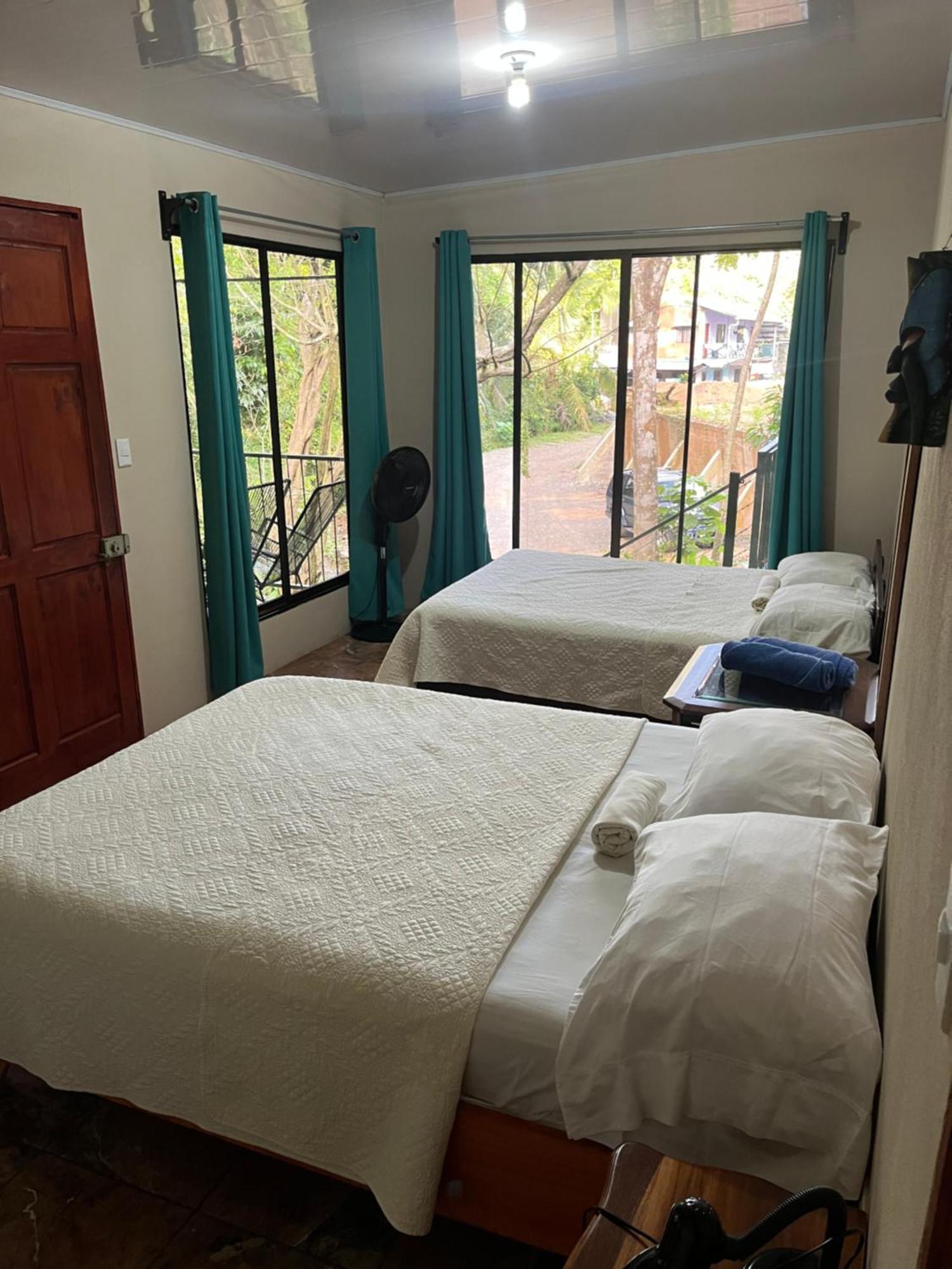 Casa Escondida Apartments Manuel Antonio Eksteriør billede