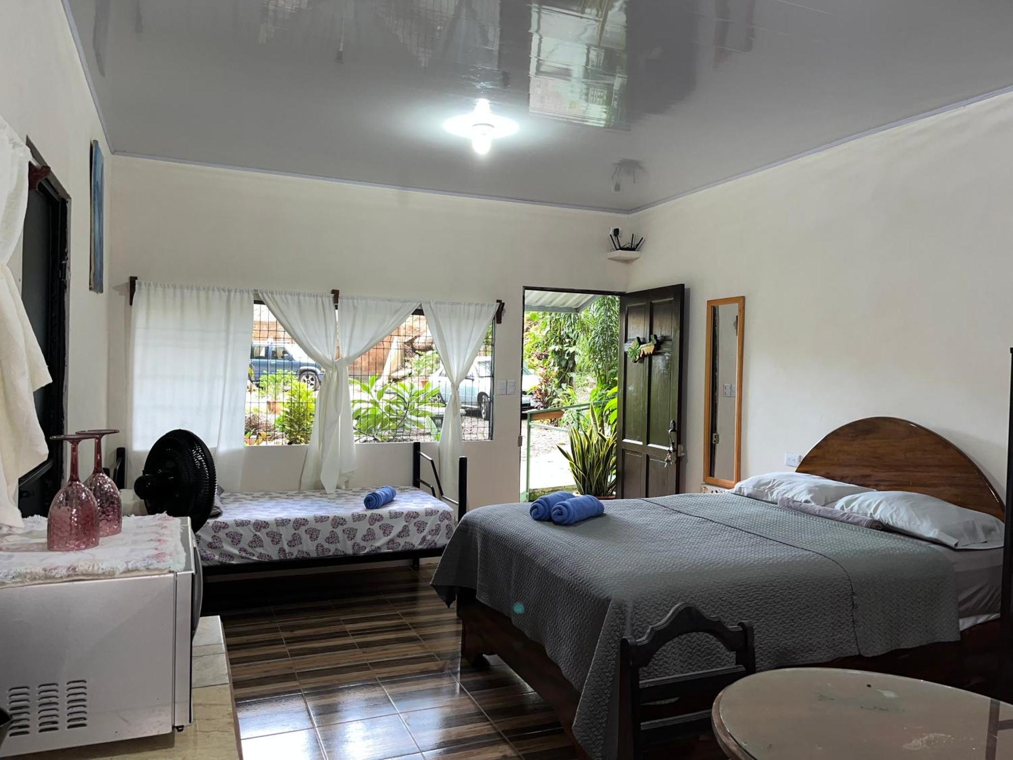 Casa Escondida Apartments Manuel Antonio Eksteriør billede